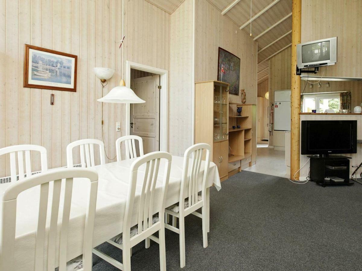 6 Person Holiday Home In Ansager Bagian luar foto